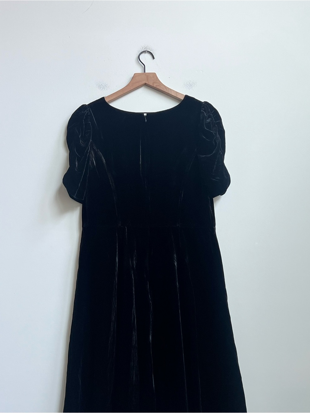 New Talbots Black Velvet Fit n Flare Dress  8 Whimsygoth Gatsby Feminine Ruching - Picture 11 of 12